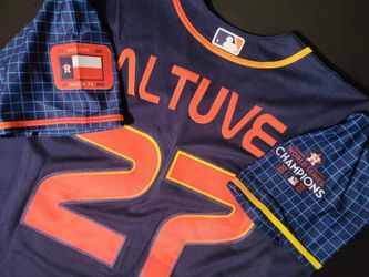 Jose Altuve Houston Astros GOLD jersey for Sale in Castro Valley, CA -  OfferUp