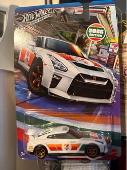Hotwheels Silver Series 2017 Nissan GT-R (R35) 7 Eleven Exclusive
