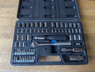 70PC Mechanic Tool Set