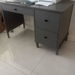 Free Desk 