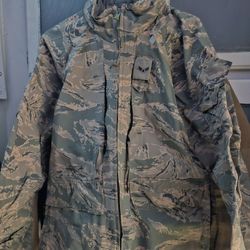 Genuine Us Air Force Usaf Apec Goretex Cold Weather Tiger Stripe Parka - Small Regular