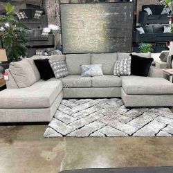DOUBLE CHAISE SECTIONAL, MEMORY FOAM, ACCENT PILLOWS, [EASY CARE FABRIC] [NEW]