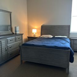 Bedroom Set- Queen Bed & Nectar Mattress, Mirrored Dresser, Nightstands And Lamp