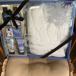 Luxury Robe And Spa Set