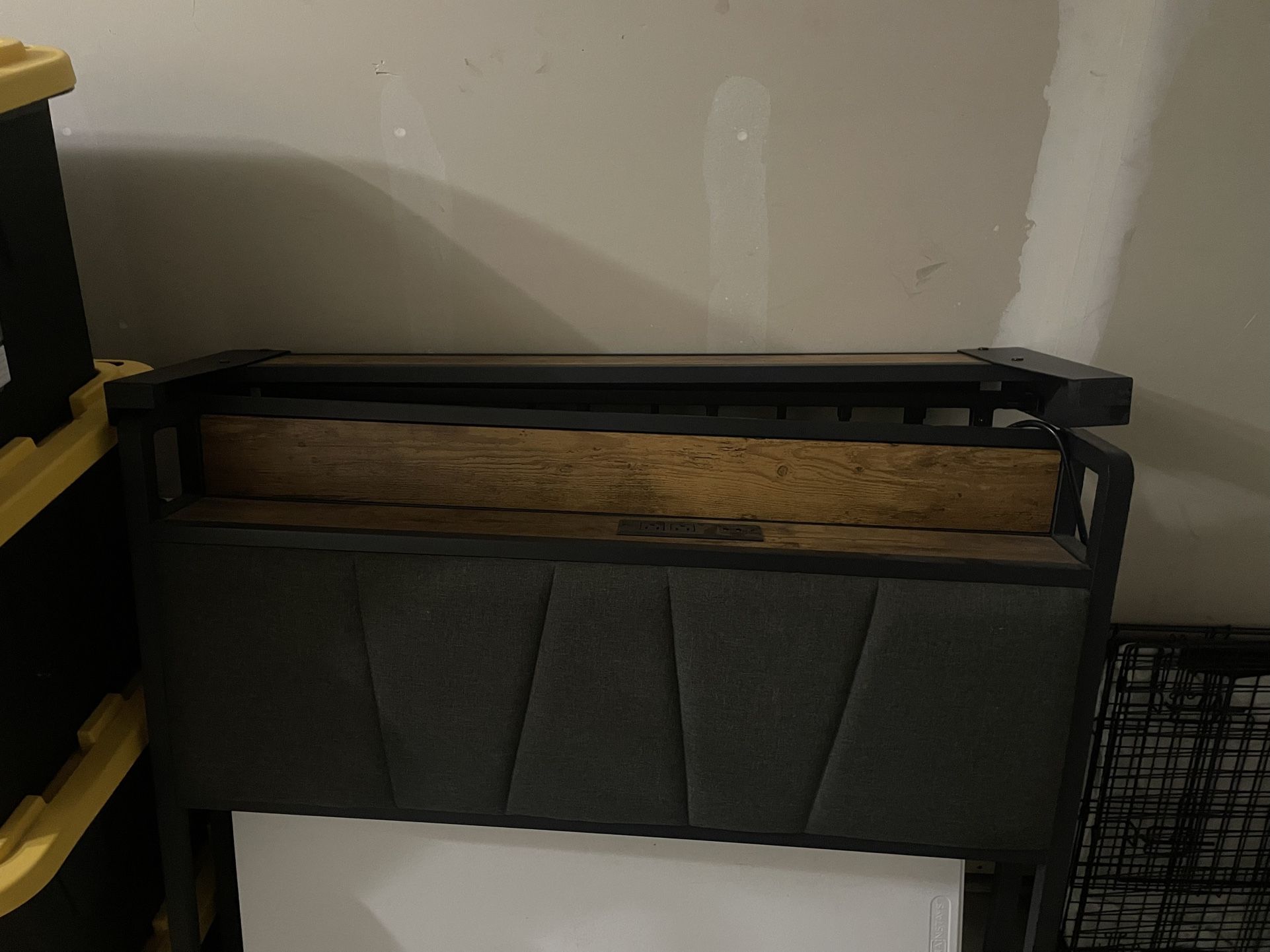 Twin Frame Bed 