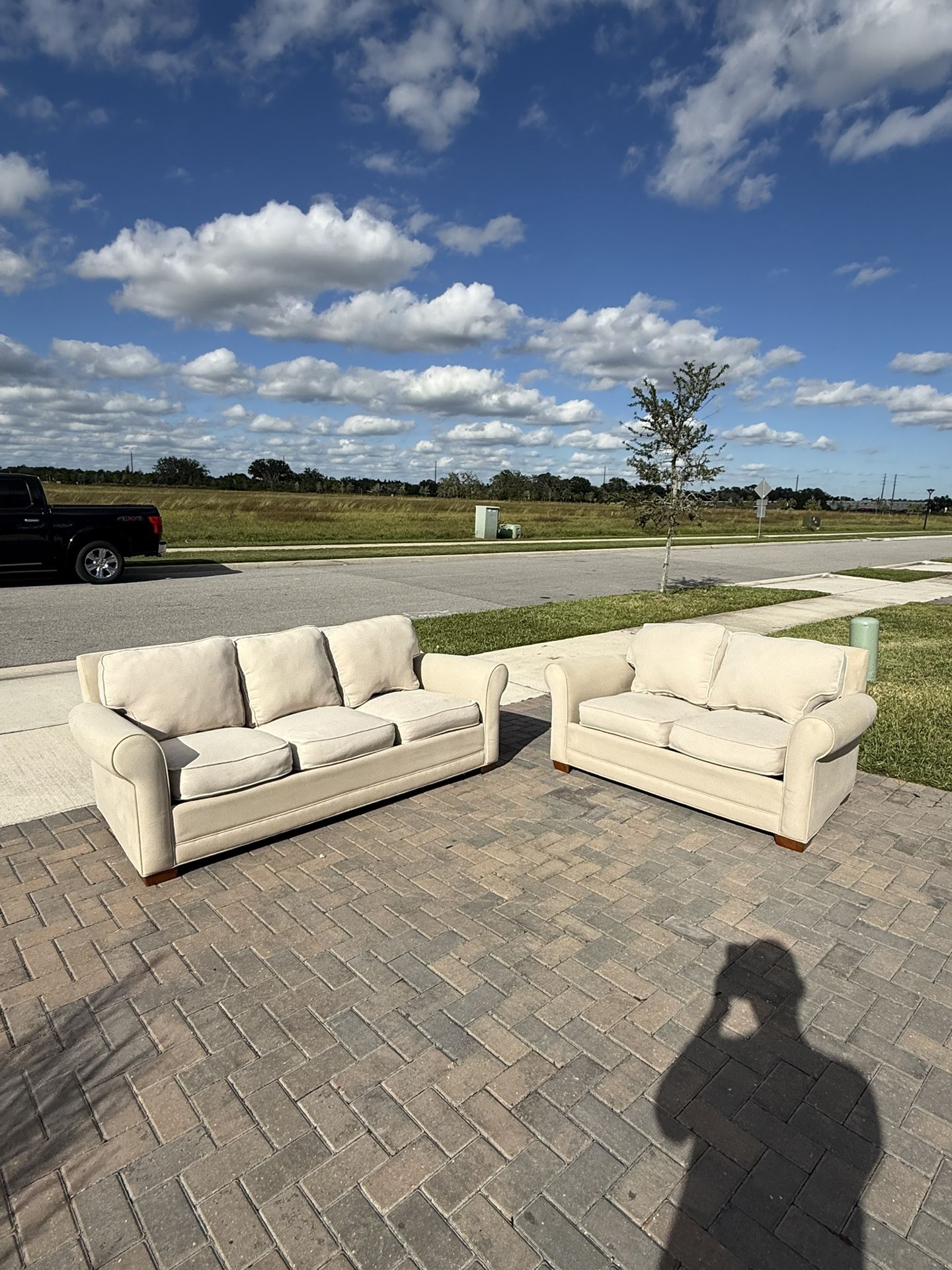 Free Delivery- High Quality Linen Couch Set