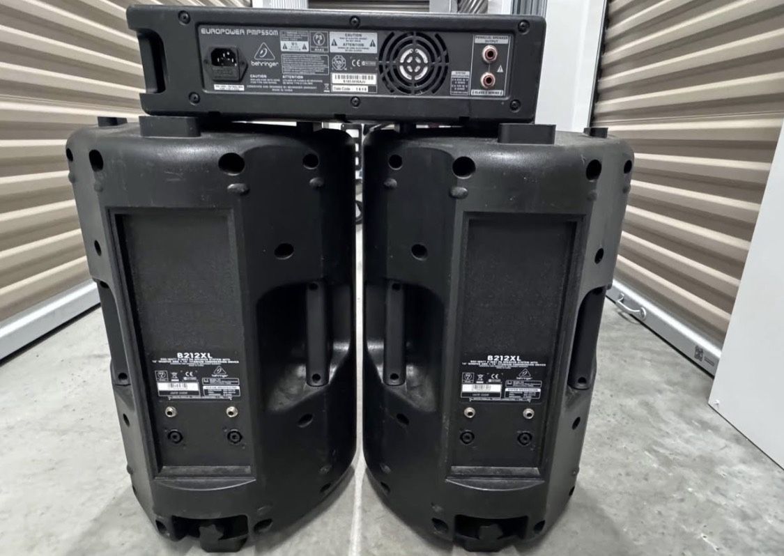 Behringer PA speaker Bundle 800W Passive Speakers +PMP550M Mixer
