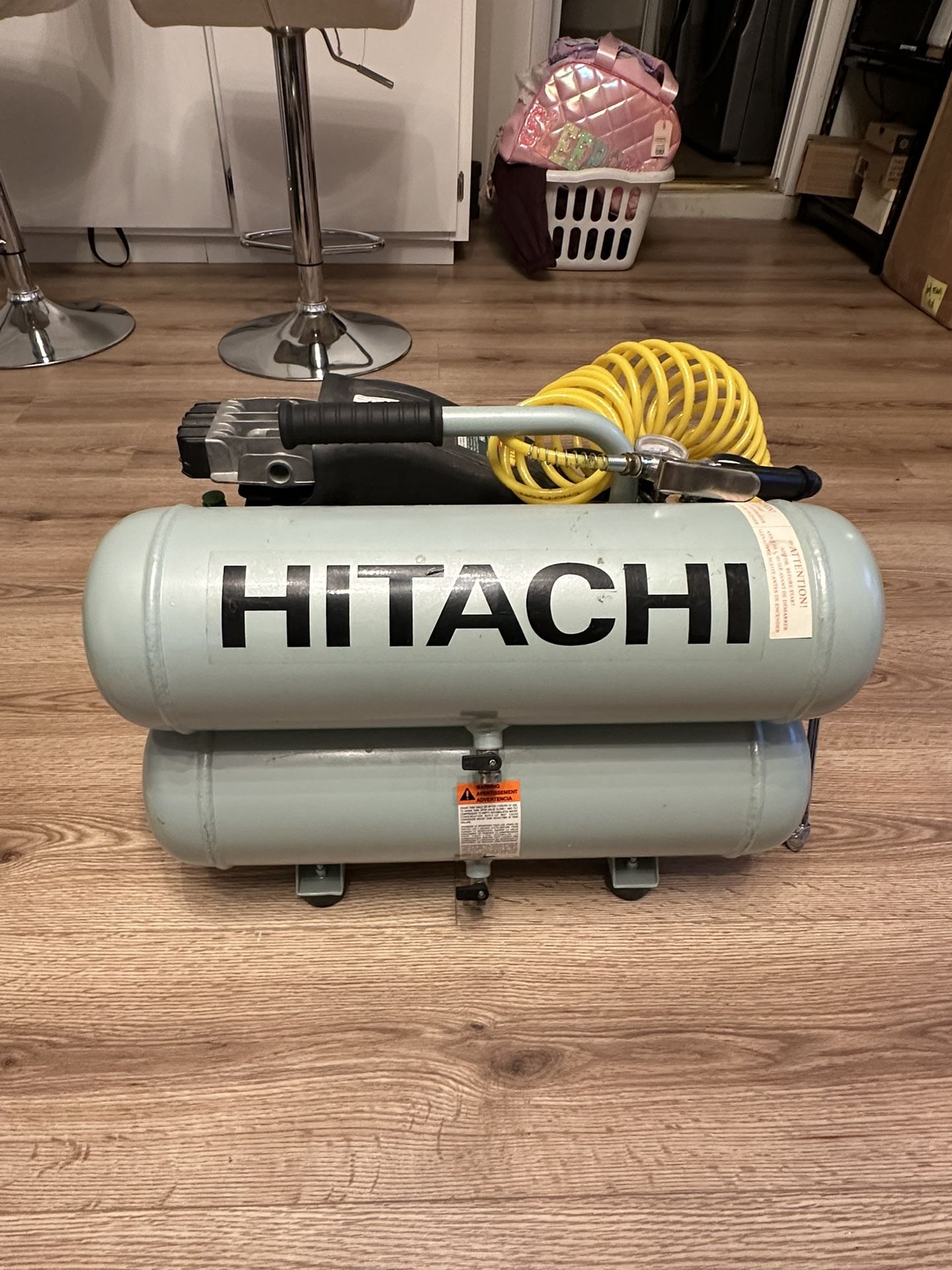 Hitachi 4-Gallon Portable Electric Twin Stack Air Compressor