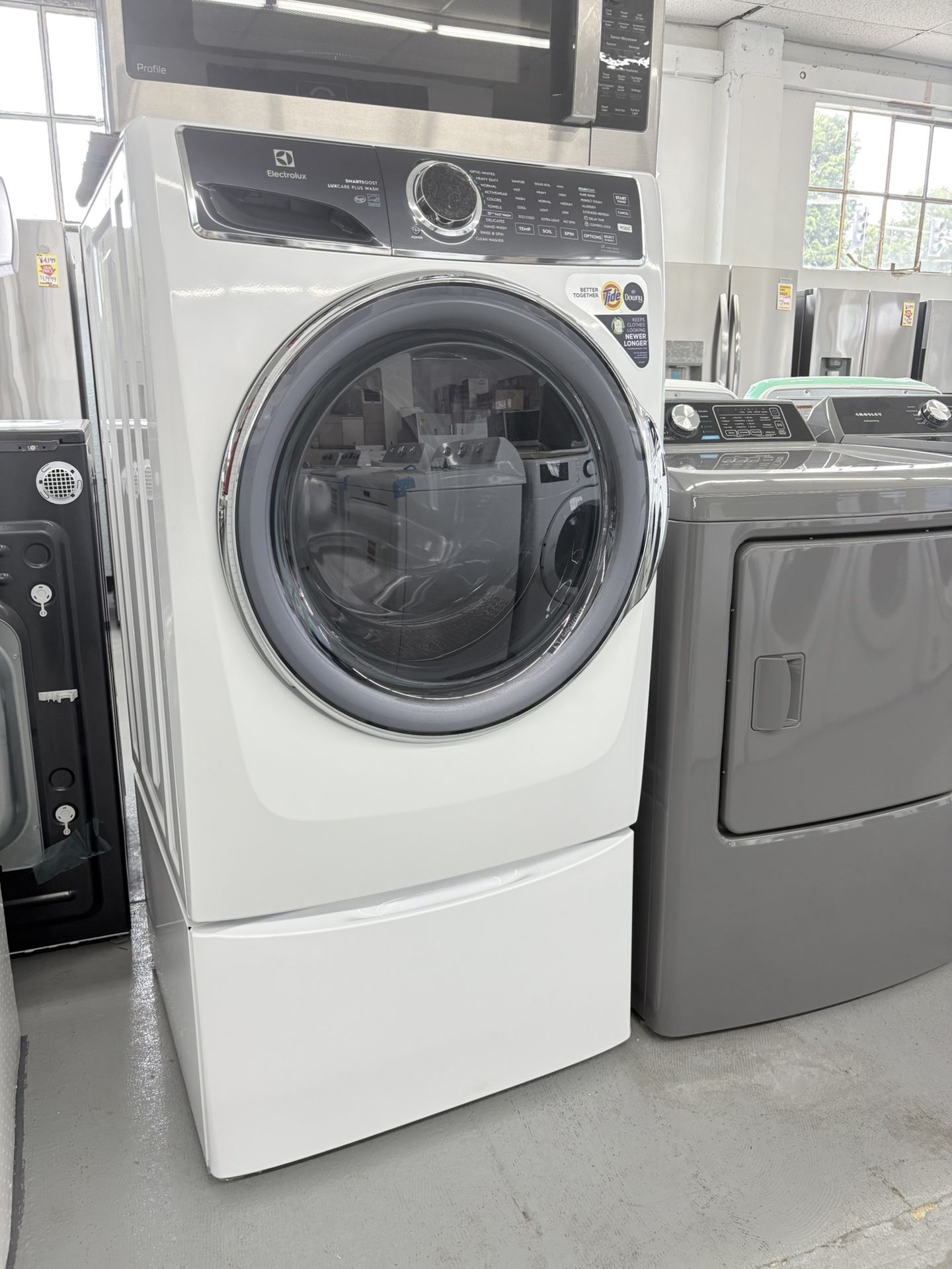 Electrolux 4.6 Cu Ft Capacity Washer