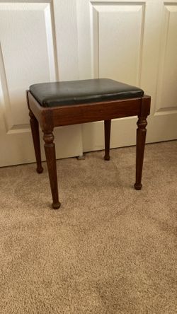 Singer Sewing Bench.  Vintage