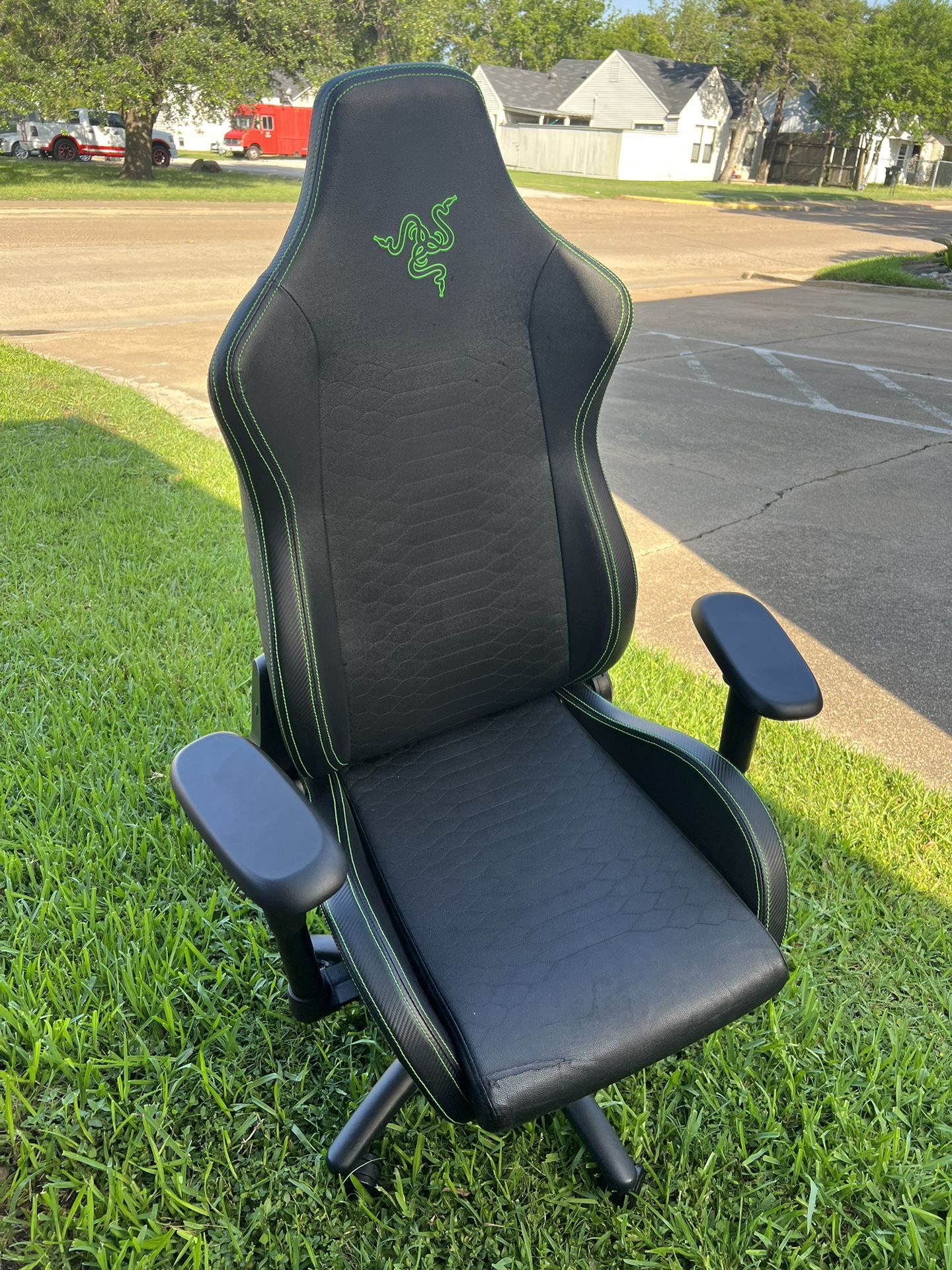 Razer Iskur V1 Gaming Chair $40