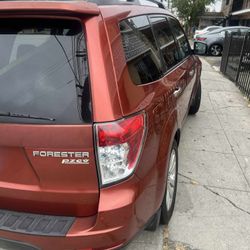 Subaru Forester En Buen Estado Se Debe 2 Meses De Placas 