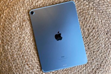 iPad Air 4 10.9” | $5 Down | Afterpay - WiFi - Fair Condition