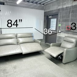 Delivery Available- Brand New Thomasville Leather Power Recline & Headrest Loveseat and Chair Set 