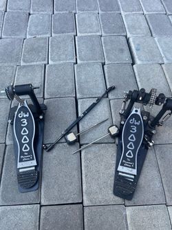 Double Pedals DW3000 (read description)