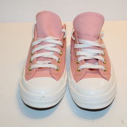Converse Chuck 70 Low Top Women’s Shoes Size 7 NEW