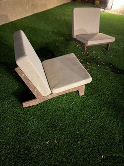 Outdoor Lounge Chairs with Cushions