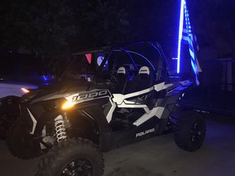 LED WHIP ( BANDERA )