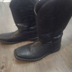 Boys Cowboy Boots SIZE 5 Big Kids
