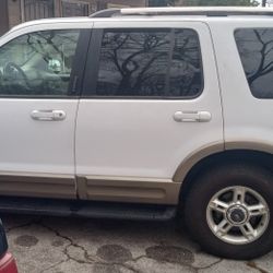 2002 Ford Explorer