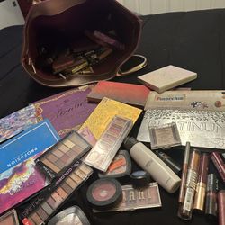 Makeup Pallets/lipstick/purse