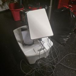 Starlink Antenna And Router
