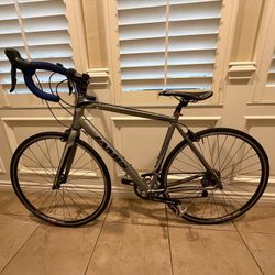 2014 Jamis Ventura Sport Road Bike - 56 cm