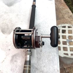Like New Penn Senator 113H2 (4/0) Paired with a Big Game Trolling Roller Rod
