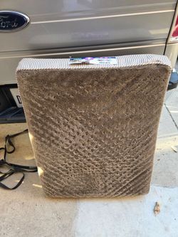 Dog Bed ( never used)