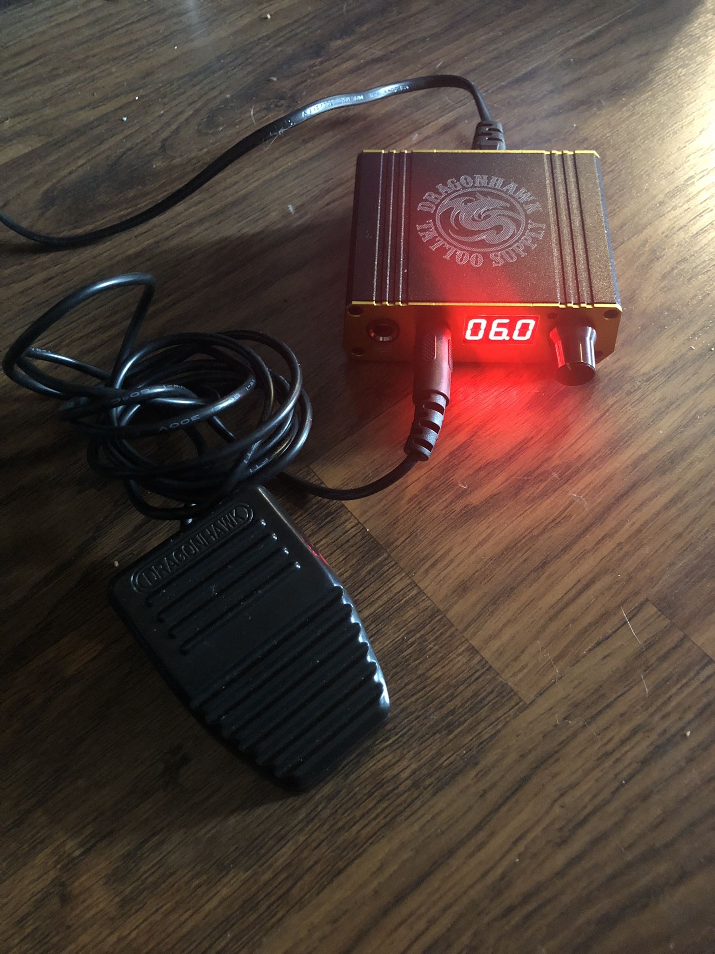 Dragon hawk Tattoo Power Supply & Pedal