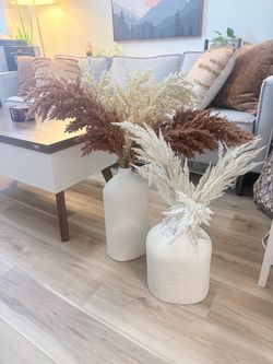 Boho dried floral arrangements with pots