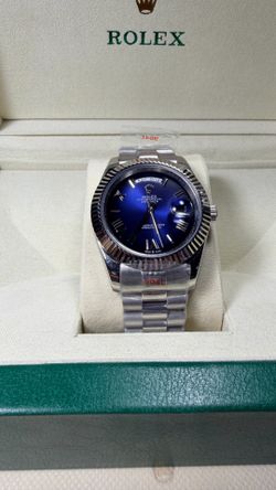 Day date blue face new nice