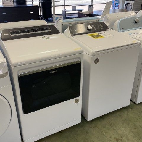 Whirlpoool Washer And Dryer Set TQGJ