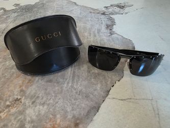 Authentic Gucci GG 1823/S Shield Sunglasses w/ Case & Cloth – Like New