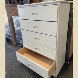 5 drawers dresser / Five drawers dresser