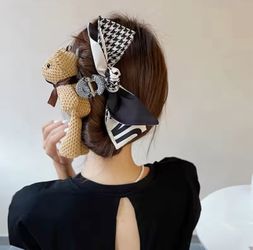 Hair Claw And Hair Clip 