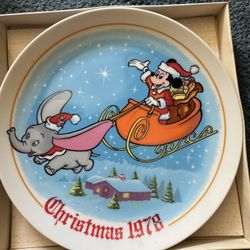 Disney Dumbo Christmas Plate