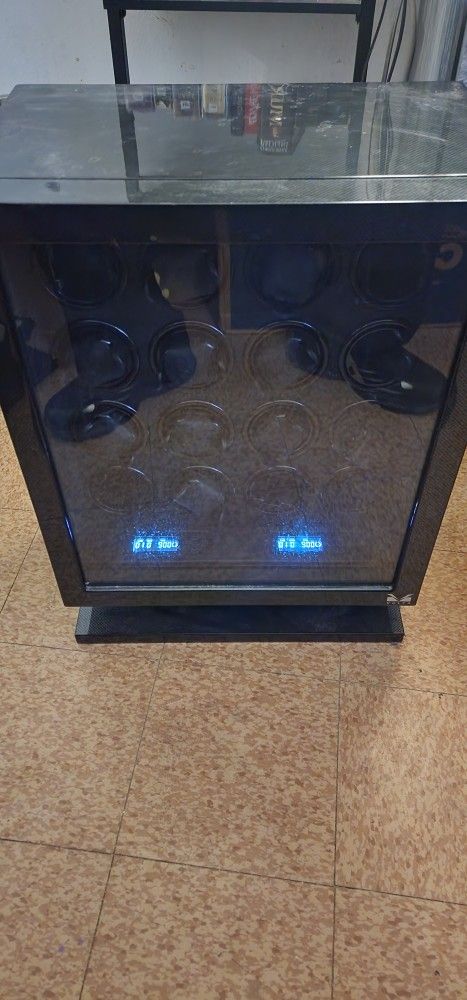 Volta Watch Display