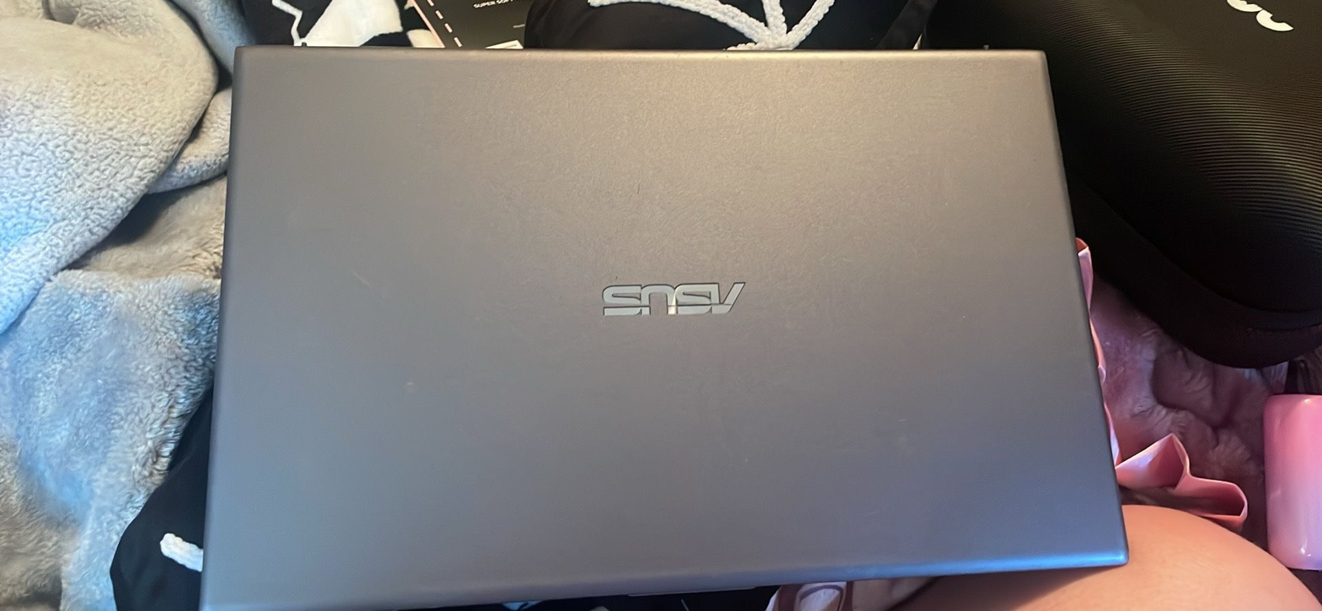 ASUS VivoBook 15