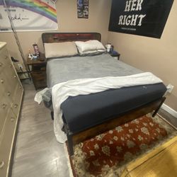 Metal And Wood Full Size Bed Frame