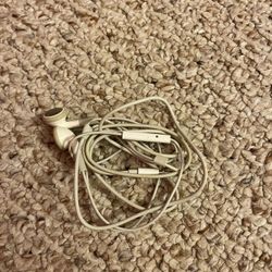 Wired iPhones Earbuds - Free