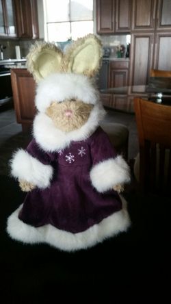 Boyd Christmas collection like new