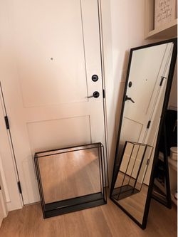2 Black Mirrors