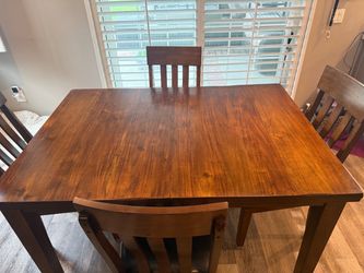 Kitchen Table - 6 Person