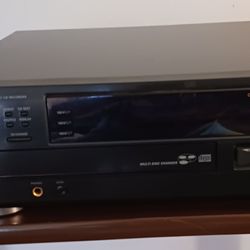 VINTAGE PHILIPS CDR785 3-CD CHANGER WITH INTEGRATED CD RECORDER, AS SHOWN, SPECS IN PHOTOS