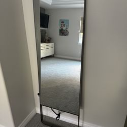 Lululemon studio mirror