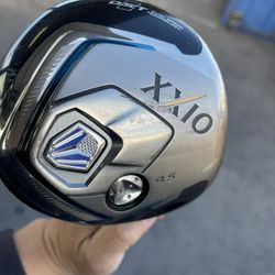 Dunlop XXIO8 2014 Model Driver with a 9.5-degree Golf