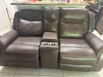 Who can dispose of these sofas for 20 dollars