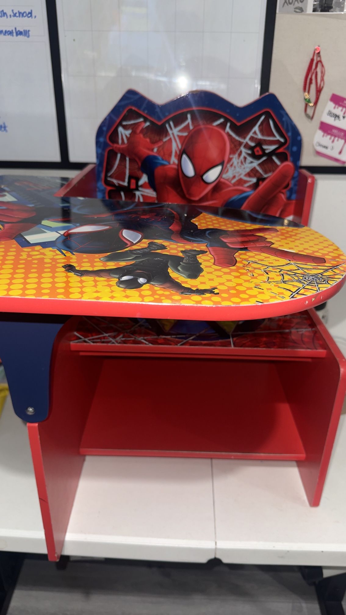 Spiderman table