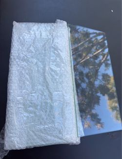 Tempered glass pieces